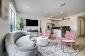 UBP - Resort meets Apt in vibey Montrose Houston